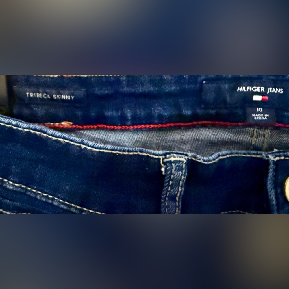Tommy Hilfiger
Tribeca Side-Stripe Skinny Jeans - Picture 2 of 4